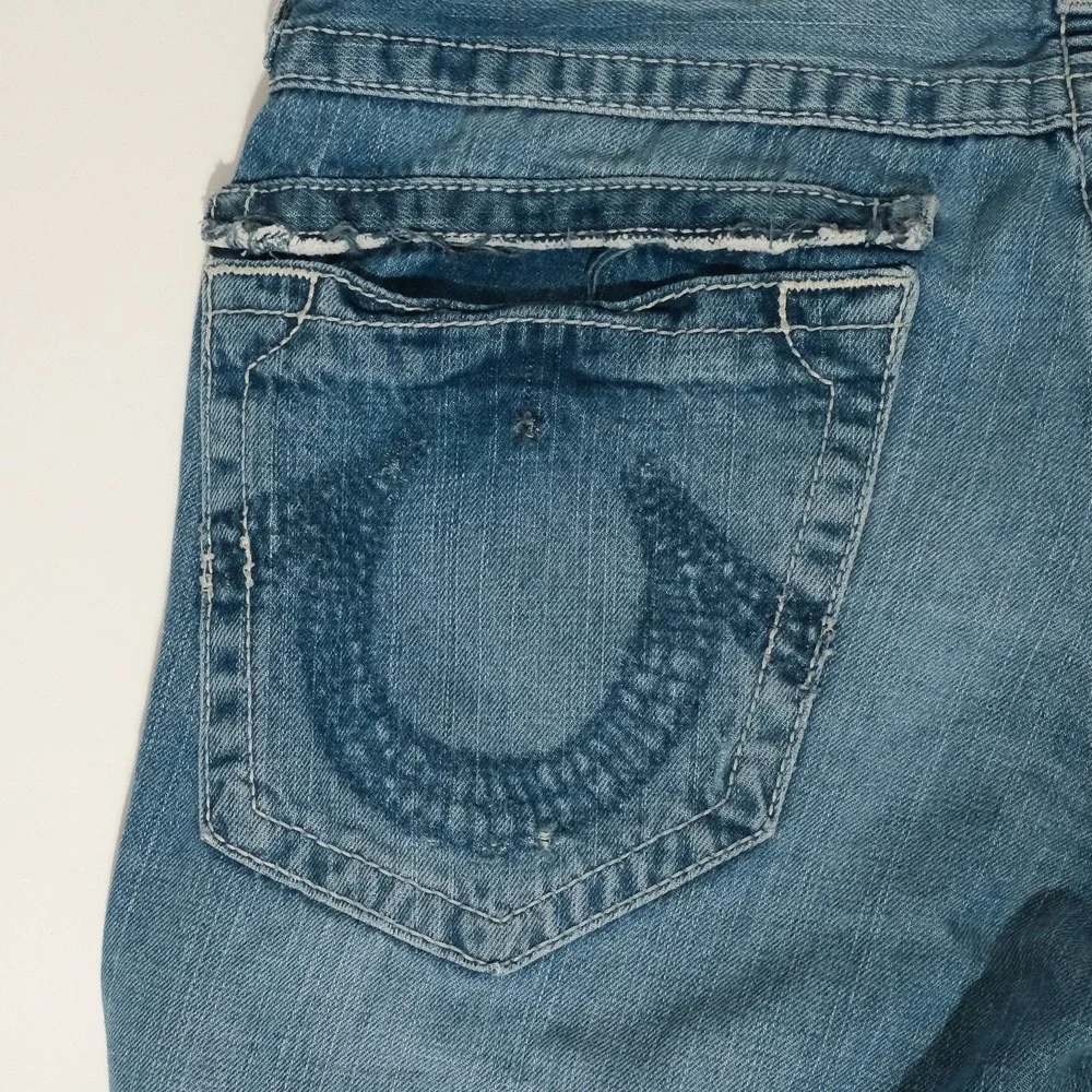 True Religion Jeans Womens 34 x 32 Blue Denim Bootcut Flaws On Pockets